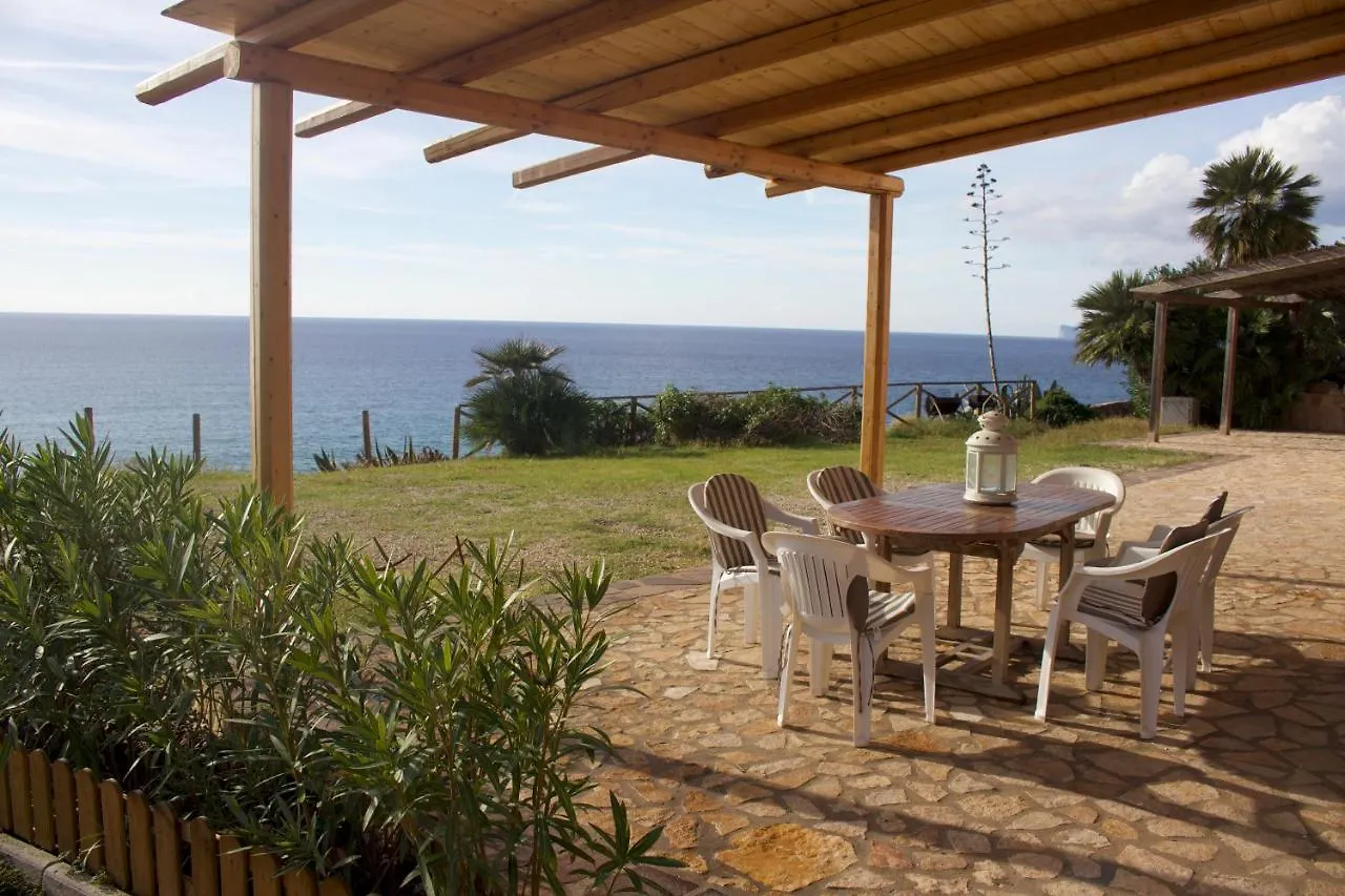 Villa Wanda - Seafront Apartment On Cala Burantino With Private Cove 알게로
