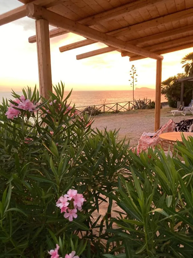 Villa Wanda - Seafront Apartment On Cala Burantino With Private Cove 알게로 0*,  이탈리아