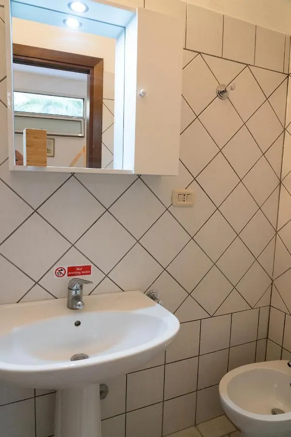 Villa Wanda - Seafront Apartment On Cala Burantino With Private Cove 알게로 이탈리아