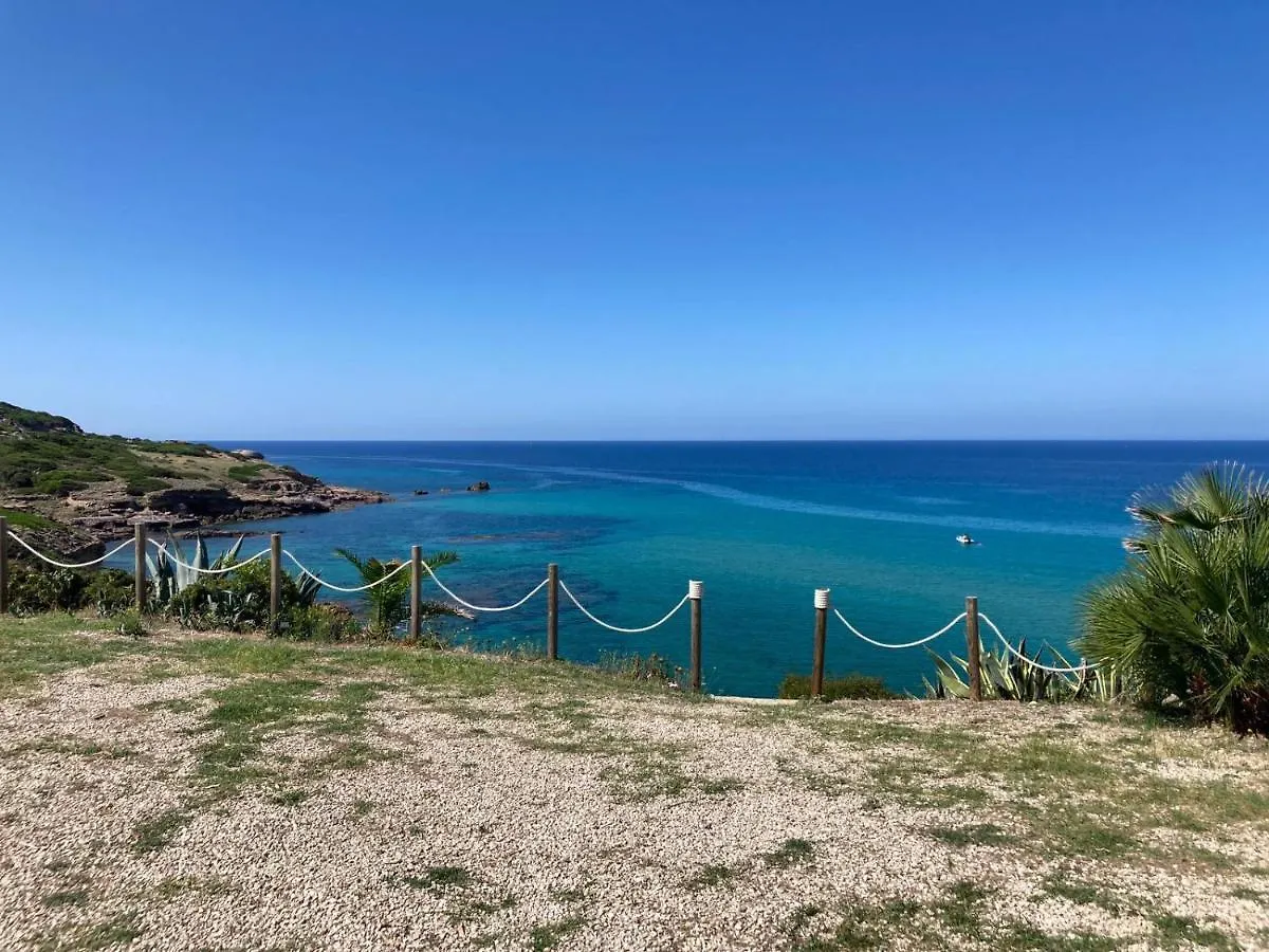 Villa Wanda - Seafront Apartment On Cala Burantino With Private Cove Альгеро